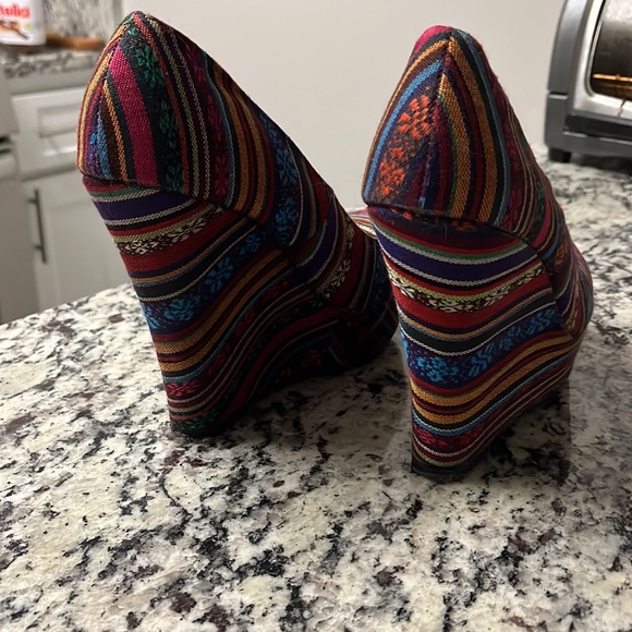 Multicolor Wedge Heels - Picture 3 of 3